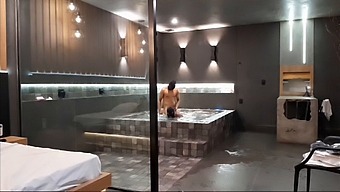 The Top-Rated Sex In A Hotel Shower
